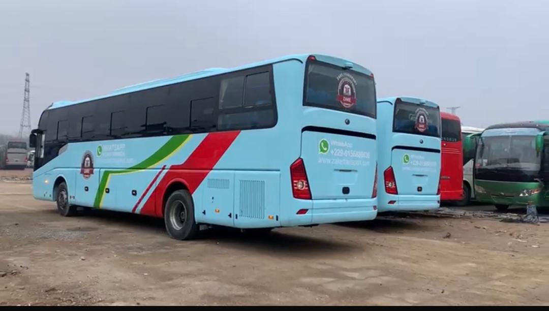 Bus Zake Transport - Vue latérale